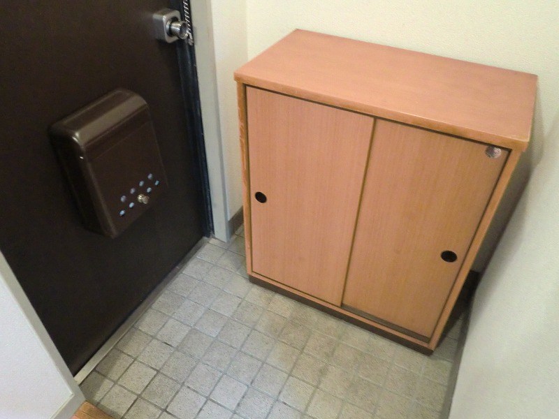 第２桑岡ビル 玄関