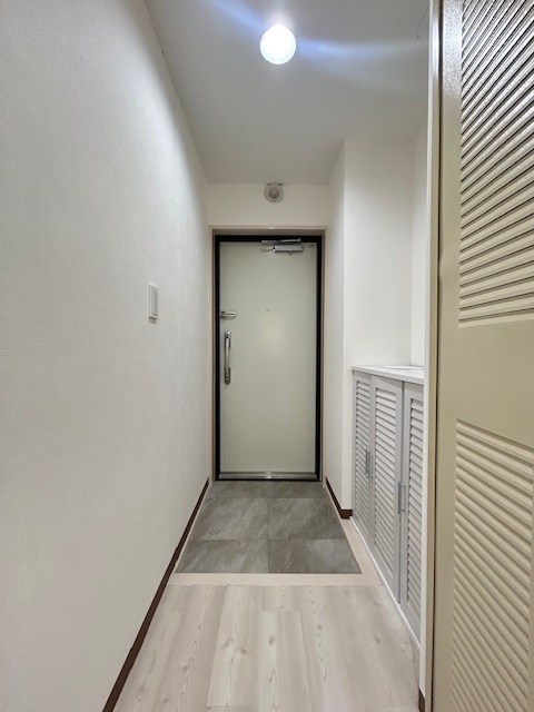 ソシアル末広 玄関