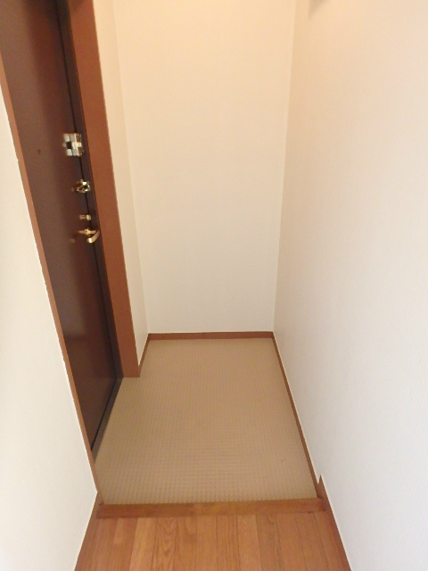 レジデンス加藤 玄関