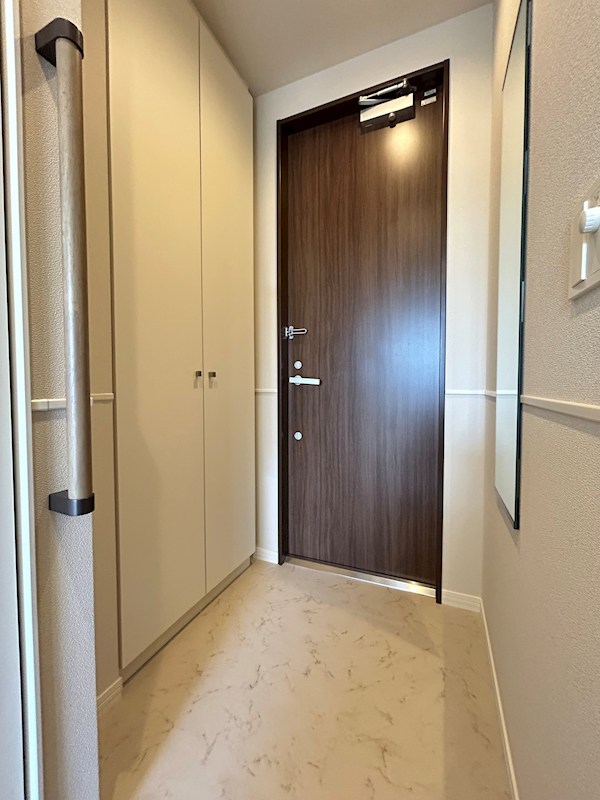 メゾンふじ 玄関