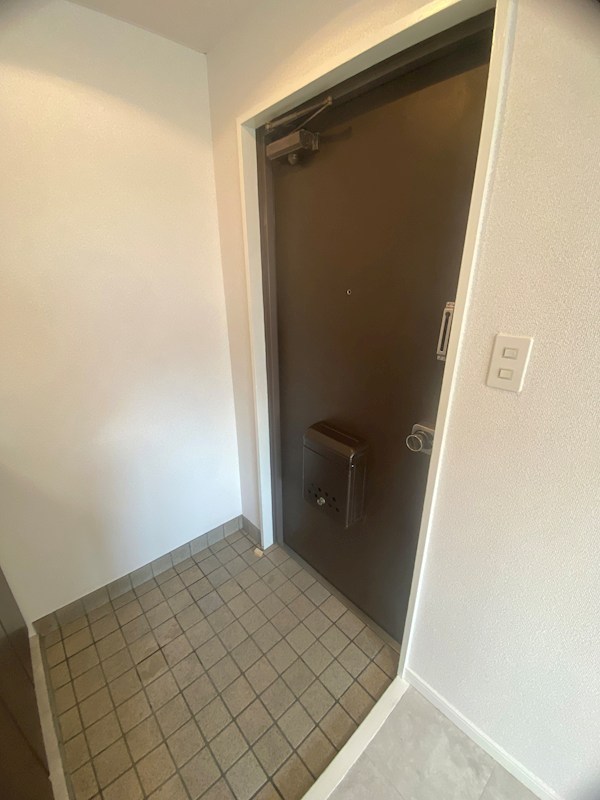 第２桑岡ビル 玄関