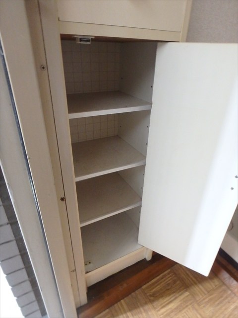 第５オカダビル 玄関