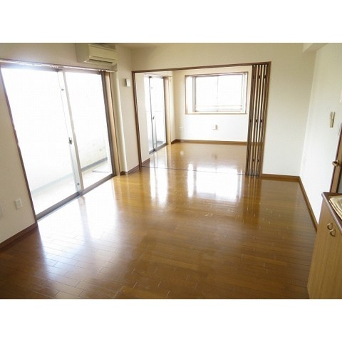 キャルム浅草 リビング