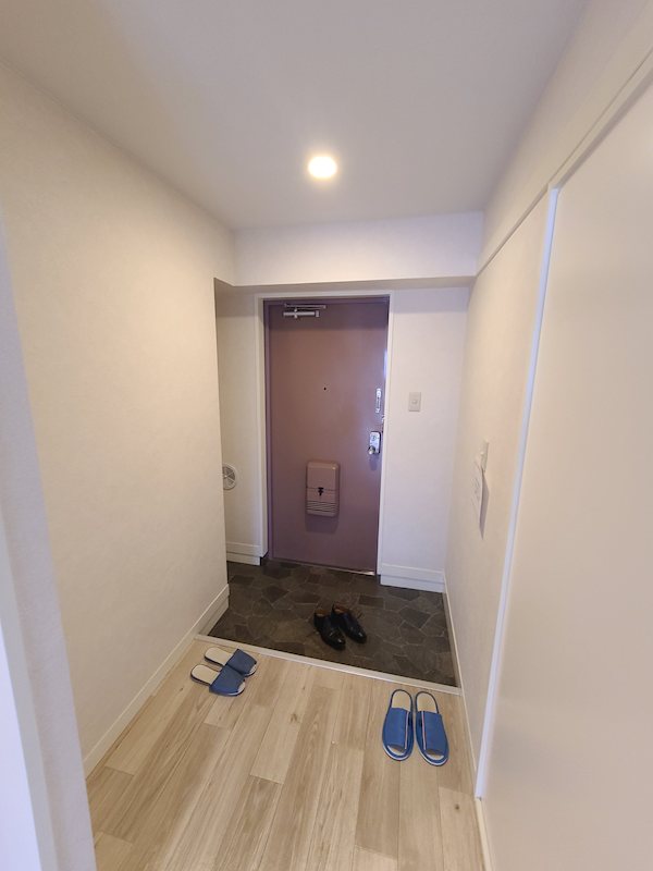 シャルム・Ｋ・カーサ   玄関