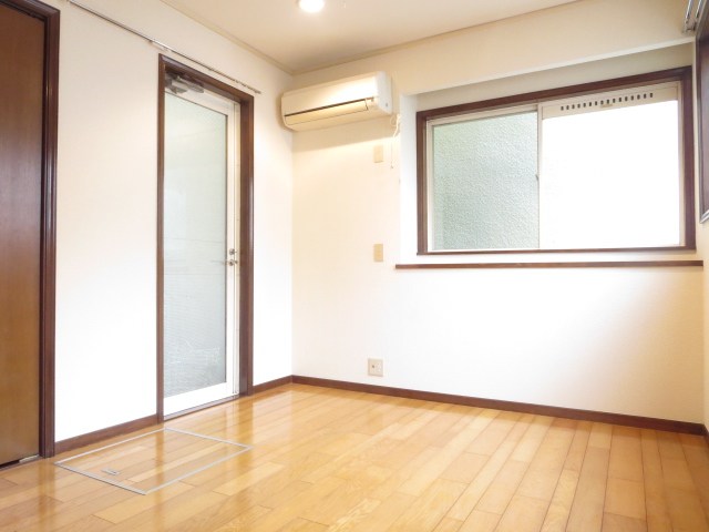 ルノンハラダ リビング