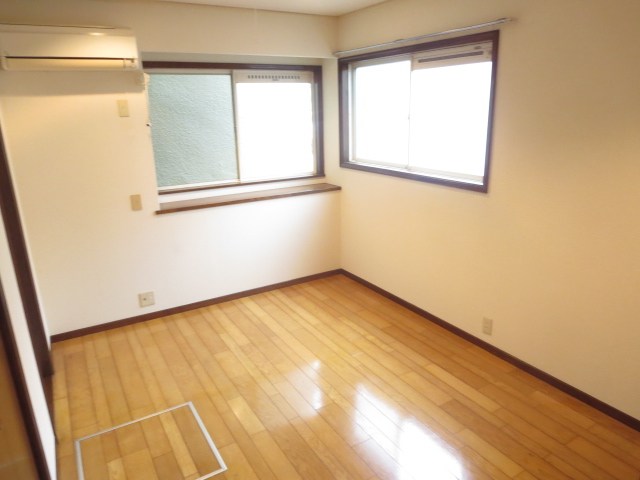 ルノンハラダ ベッドルーム