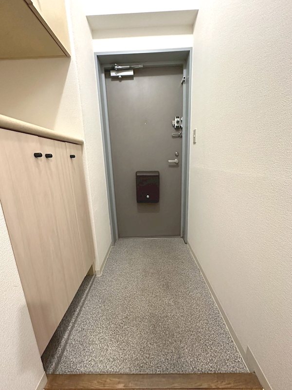 コスモプラザ行徳 玄関