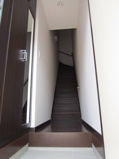 クロバーハイツＢ棟 玄関