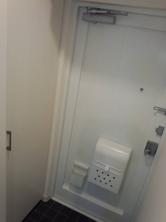 ヴィラロイヤル町屋 玄関