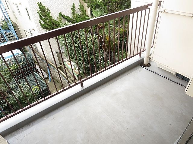 ヴィラロイヤル町屋 ベランダ