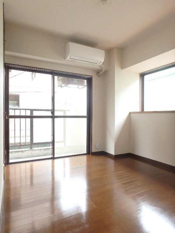 リバーサイドY・K リビング