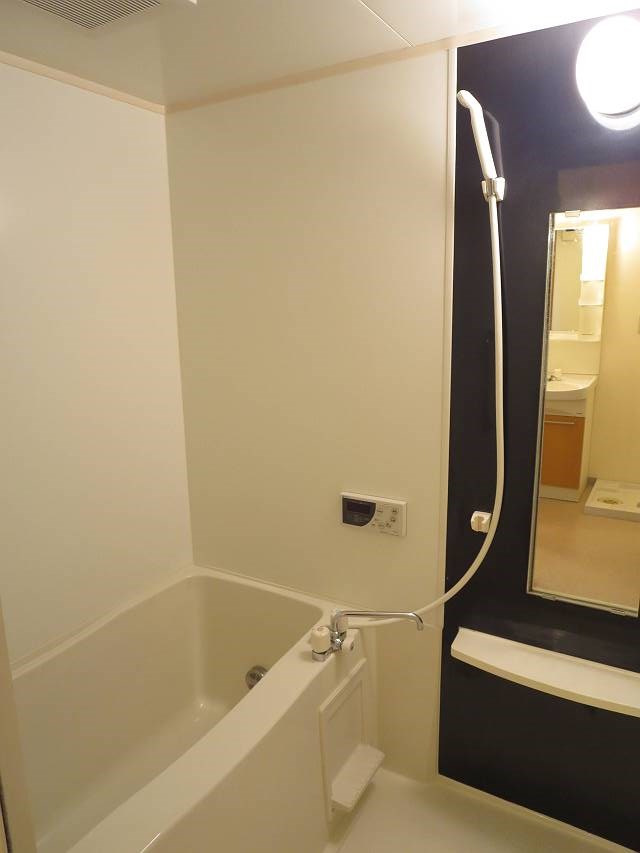 ソレイユ江北 風呂画像