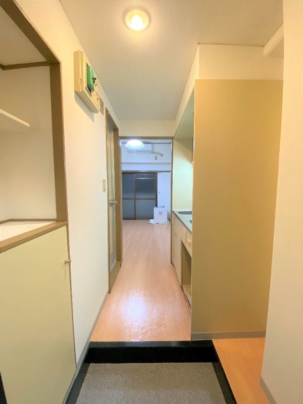 モンシェール尾久 玄関