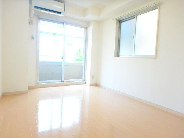 カーザ・デ・立花Ａ棟 ベッドルーム