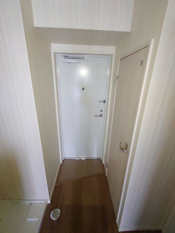 ＬＡＬＡ上野 玄関