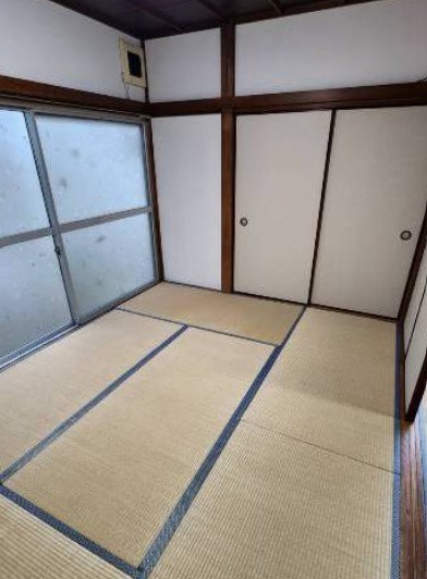 中央本町４丁目貸家 リビング