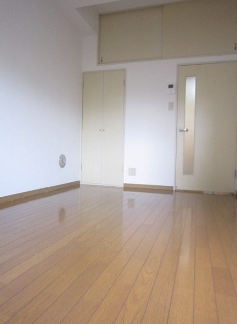 フローラ水山 ベッドルーム