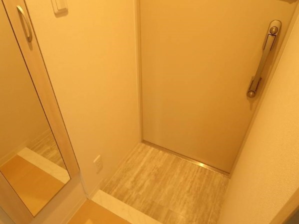 ＵＰＷＡＲＤ  玄関