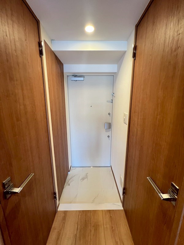 グランカーサ尾久 玄関