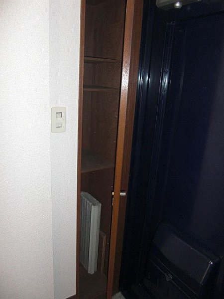 谷口ビル  玄関