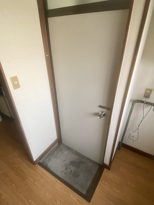 向後ハイツ 玄関