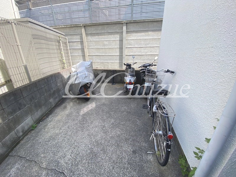 ラ・カサ・モーダ その他1