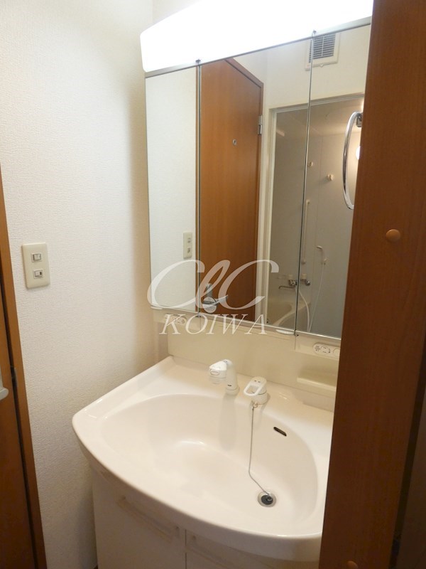 HALE　LUANA その他4