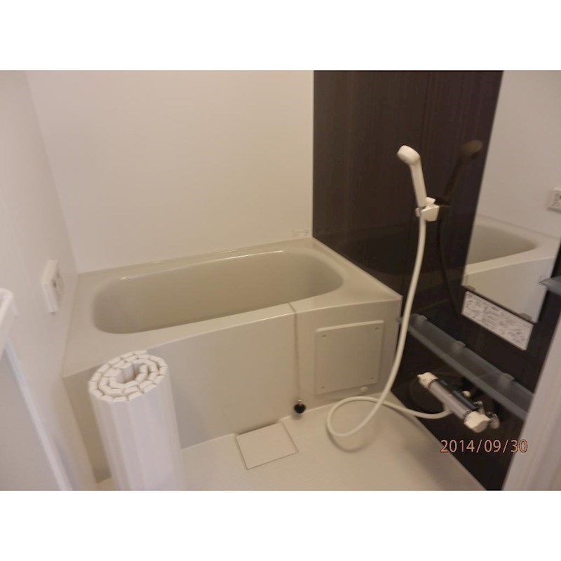 トライアングル 風呂画像