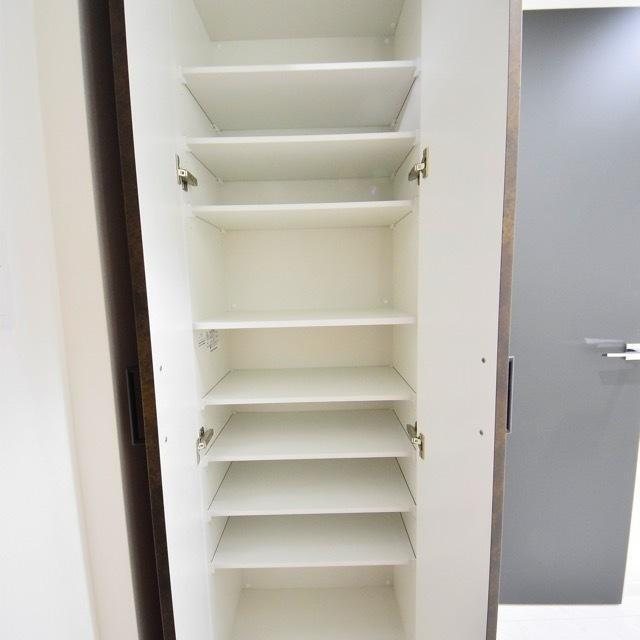 First　Residence　西日暮里 玄関