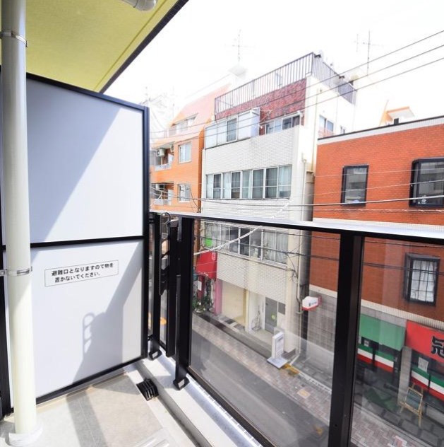 First　Residence　西日暮里 ベランダ