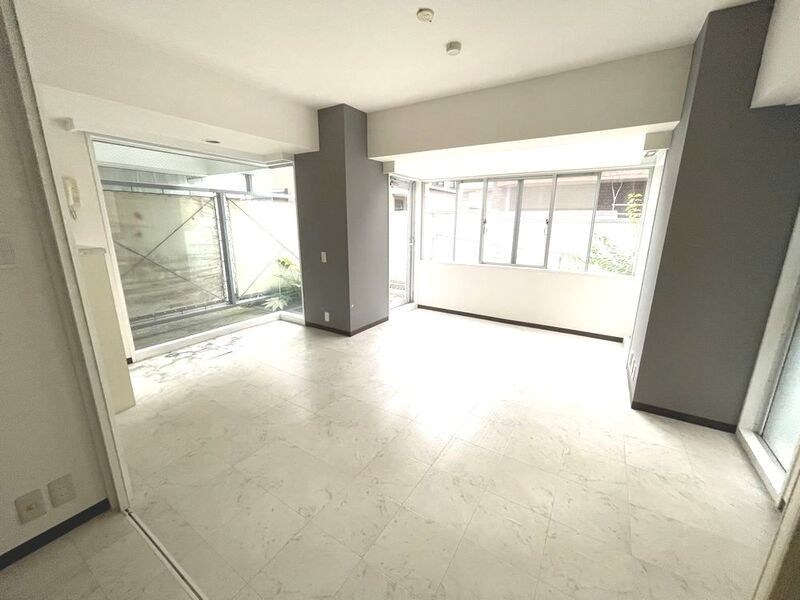 クレストパレス南行徳 リビング