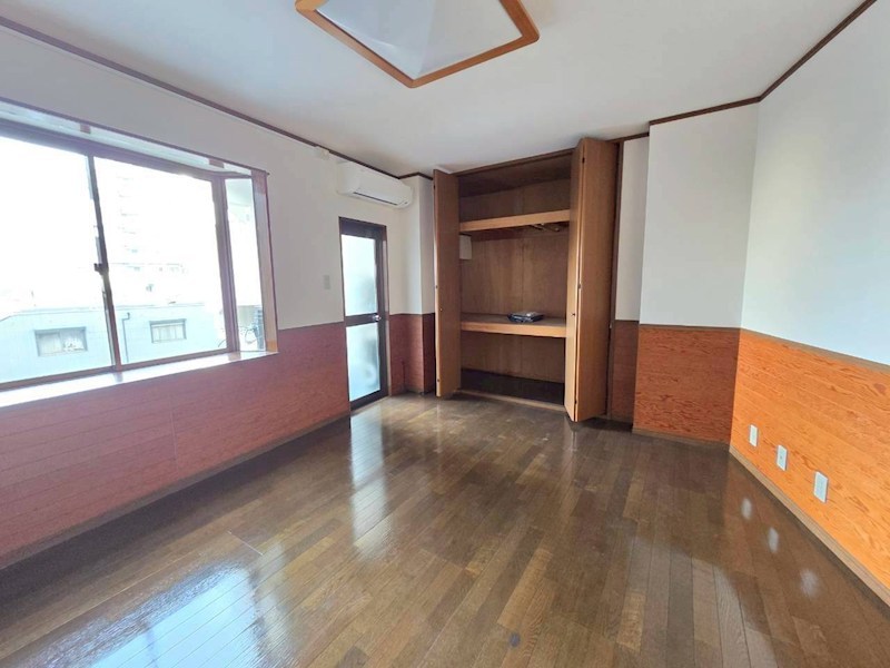 根岸ビル ベッドルーム