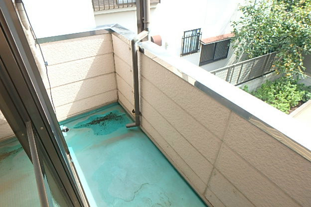 ウエストサイドハウス２番館   ベランダ