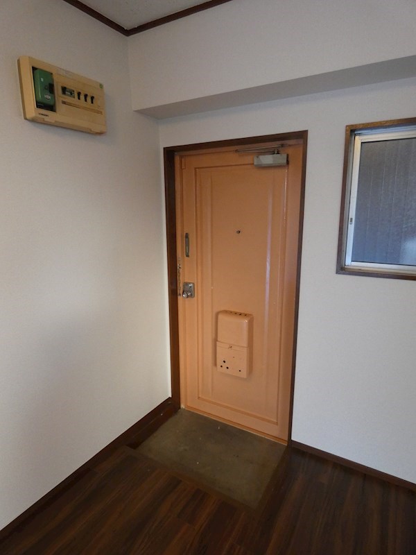 ザ・チェリークレスト 玄関