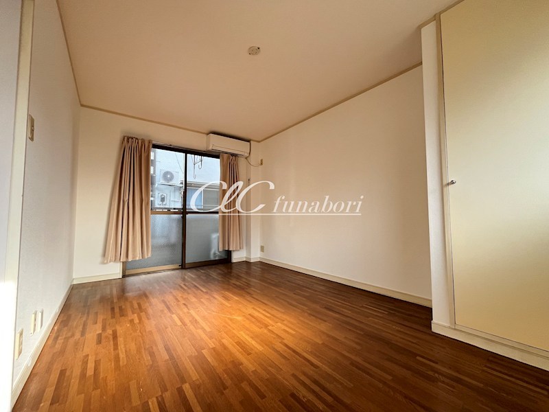 メゾンドローズ ベッドルーム