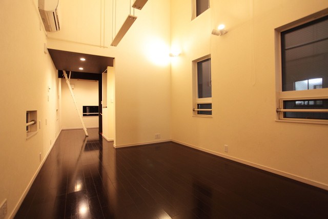 金町フラット リビング