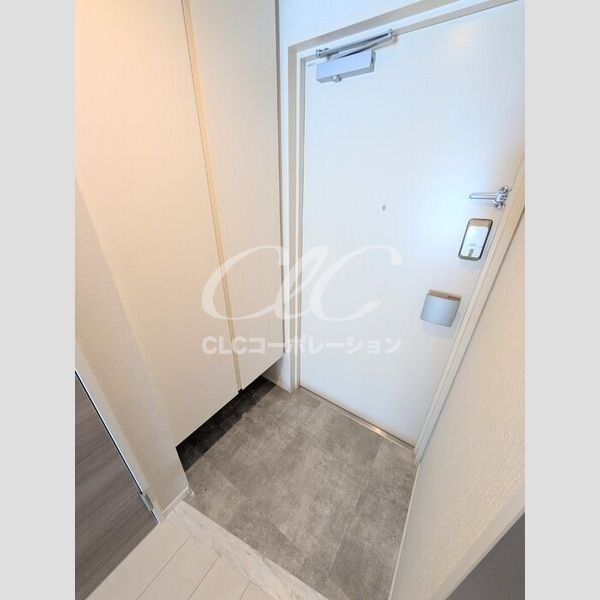 ロイジェント潮見 玄関