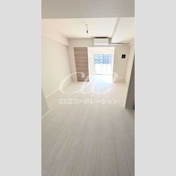 ロイジェント潮見 リビング