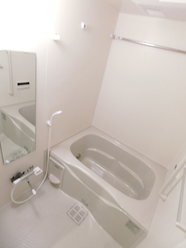 コスモグランス東日暮里 風呂画像