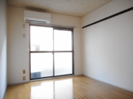 メゾン南行徳  ベッドルーム