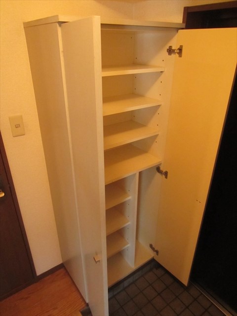 フレグランス田端 玄関