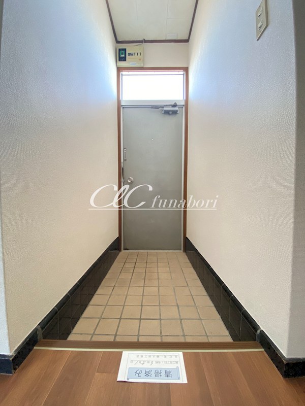 ホマレコーポ 玄関