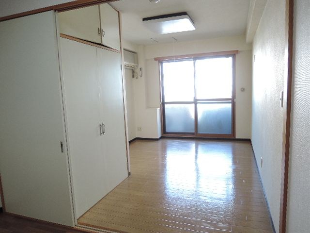 サンライズ ベッドルーム