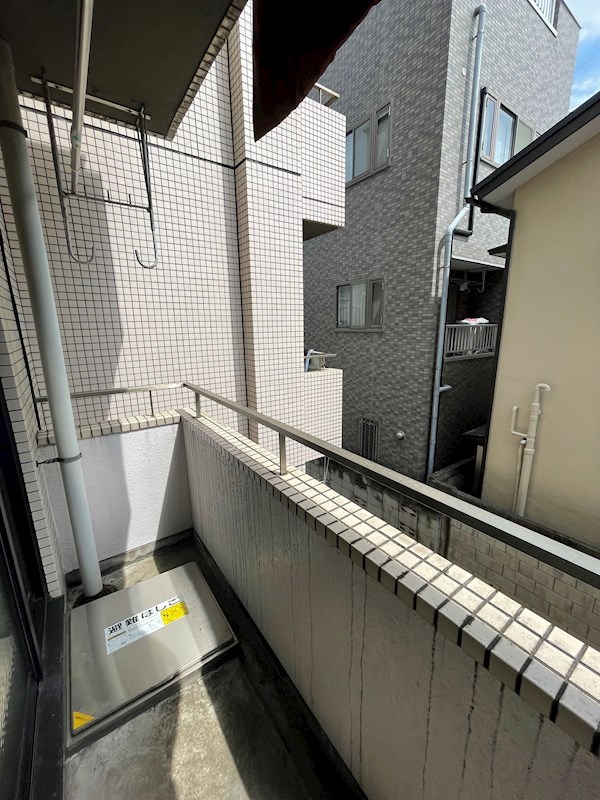 ロワイヤル東井堀12 ベランダ