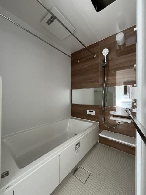 mi patio B棟 風呂画像