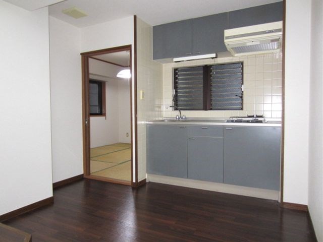 パレス内田6号館 リビング