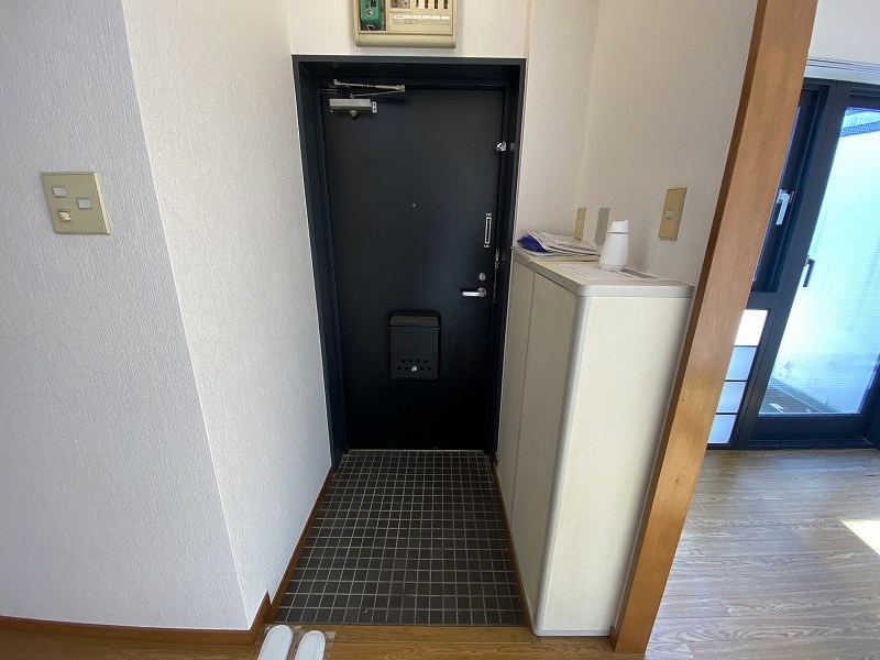 フラット谷中  玄関