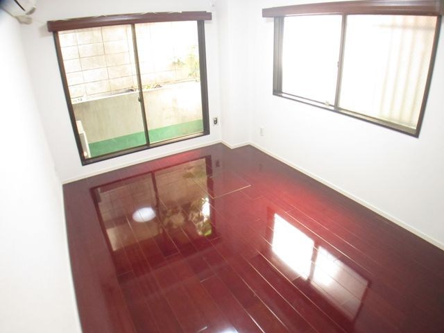 RESIDENCE　AKIYAMA ベッドルーム