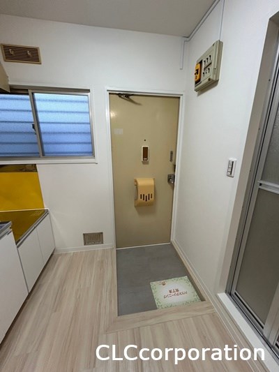 ミントハウス10 玄関