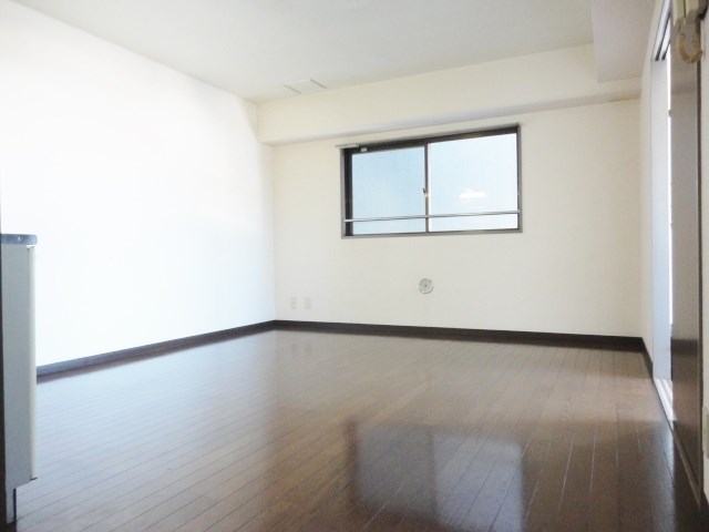 エッセレコモード リビング